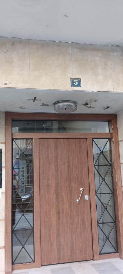 Tcc Lux Studio Thessaloníki Luaran gambar