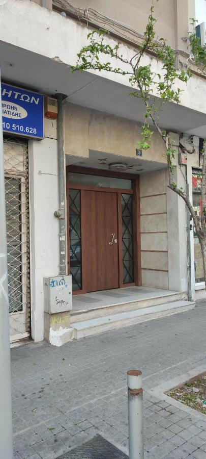 Tcc Lux Studio Thessaloníki Luaran gambar